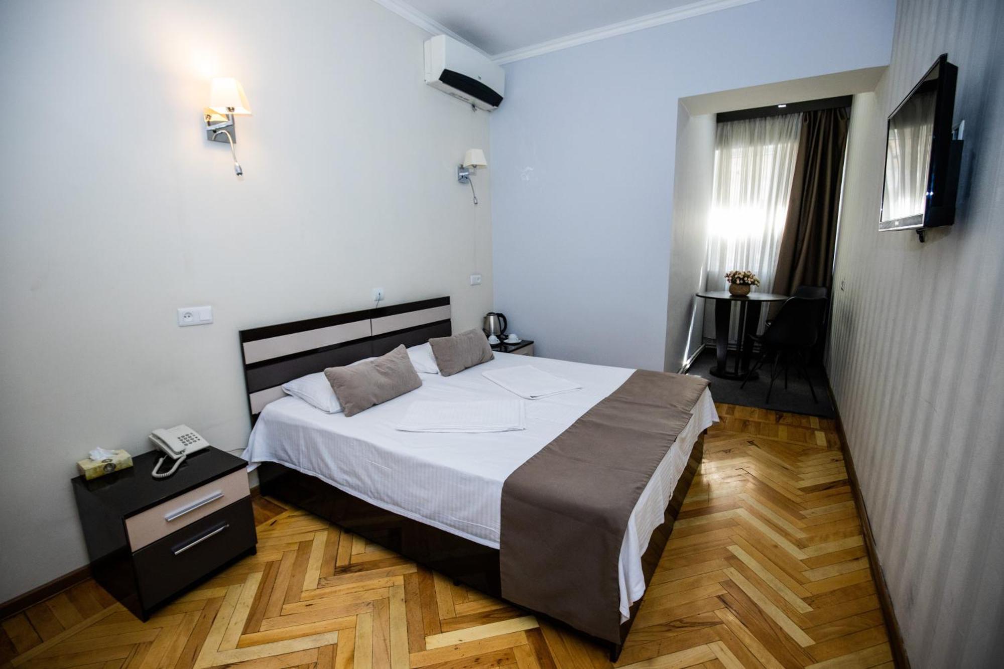 Yereone Hotel Apartment Jerevan Eksteriør billede